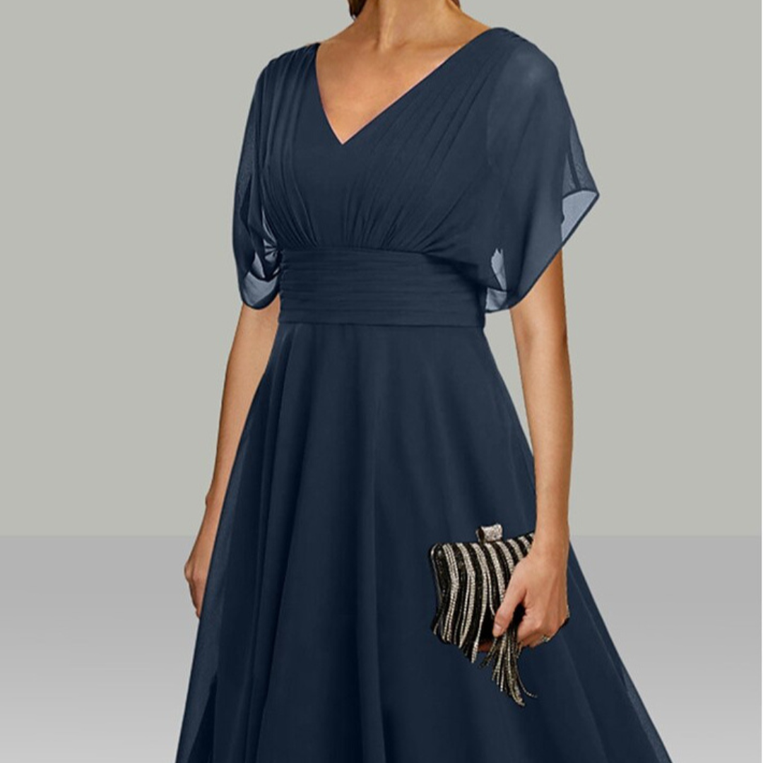 Lada | Chic Midi Dress