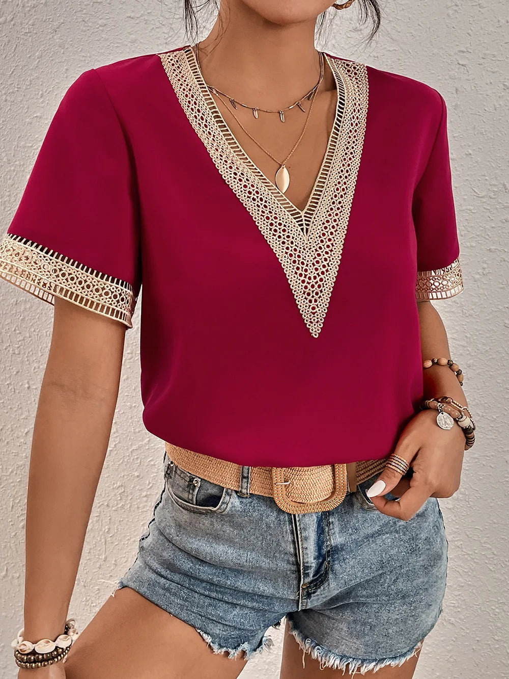 Tereza | V-Neck Lace Top